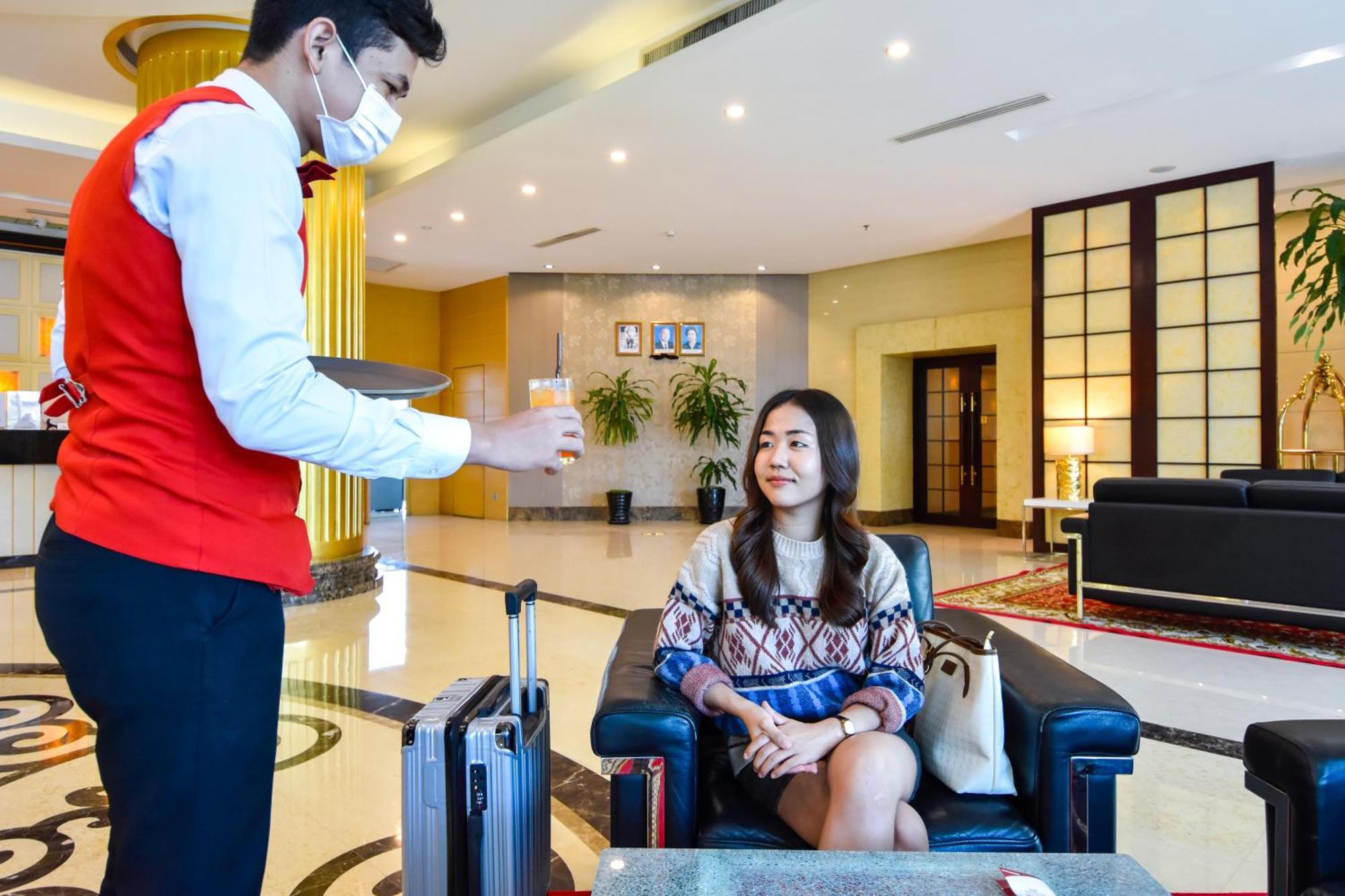 Dara Airport Hotel Phnom Penh Exterior foto